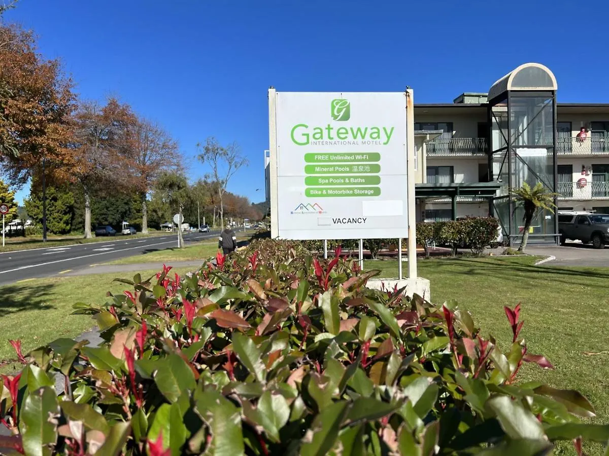 Gateway International Motel contacts